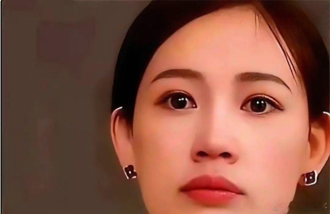 出狱后，宋喆不敢轻易拨打电话，他选择回到山东淄博的老家。他知道马蓉早已将过去的一