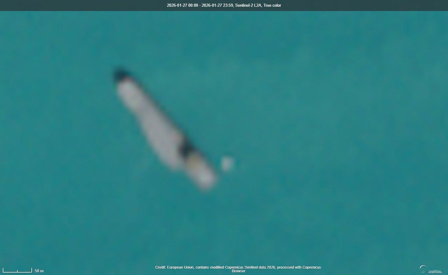 🔻局势紧张之际，伊朗革命卫队的无人机航母也出港了，伊朗海军不知道还有没有士气。