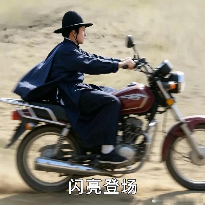 韩东君把家业官博整疯了真的会被这种毫无包袱的互动戳中，戏里深情戏外搞笑，他把两
