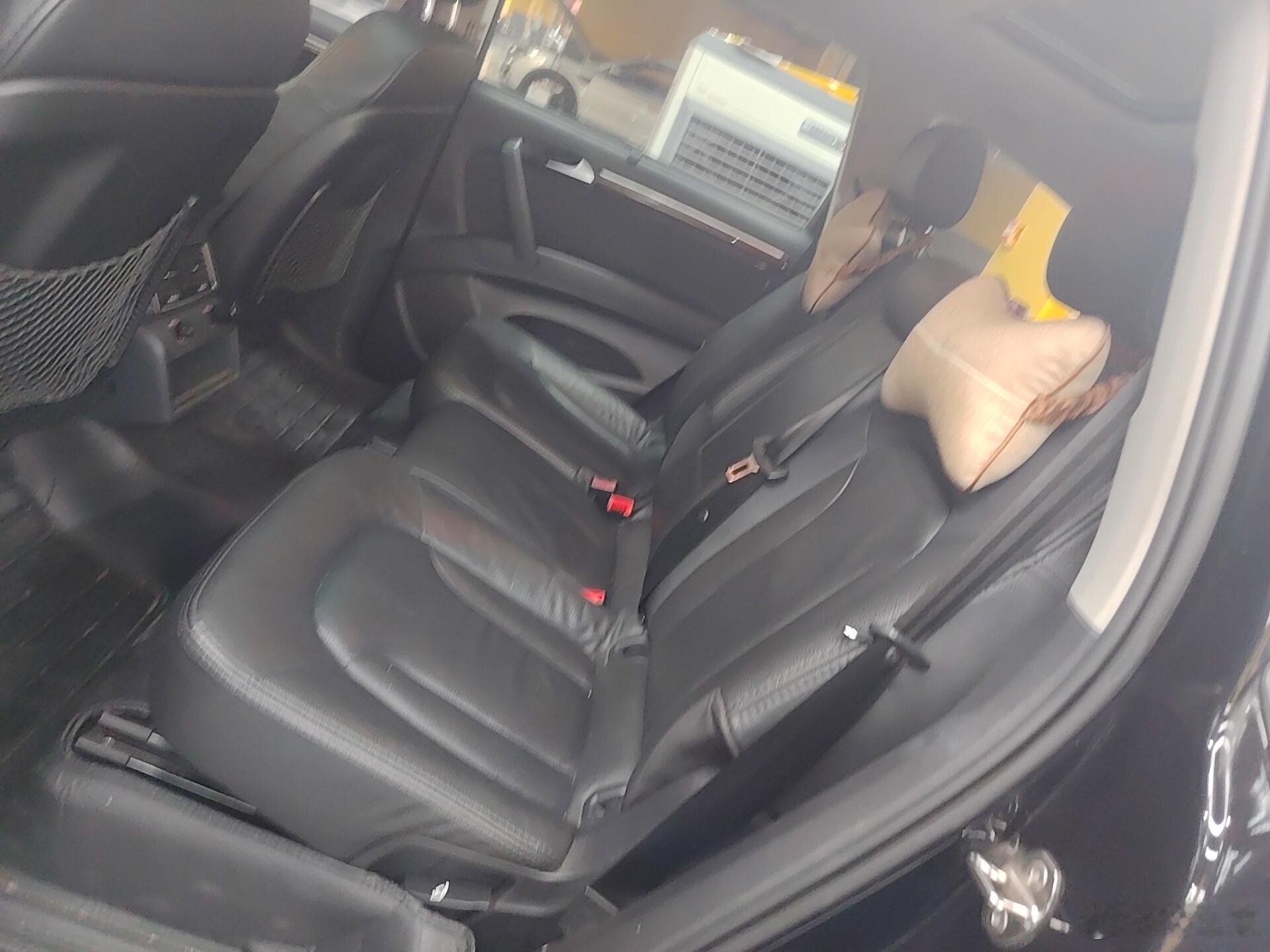 6万买辆二手车，加满一箱油要9百多块，车主心疼吗？前两天帮粉丝验了一台奥迪Q7，