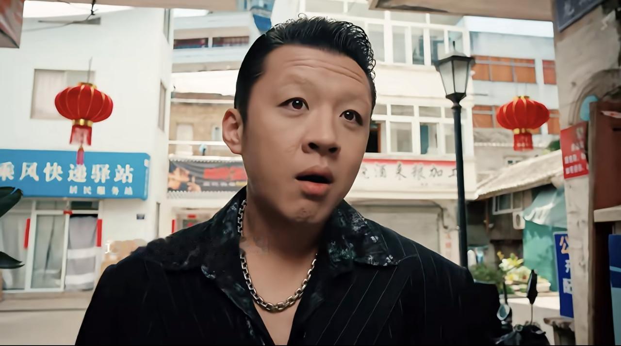 熊布莱克的血囊不是微羽少女组合，档案里面有微羽组合照片是熊黑自己放的。熊布莱