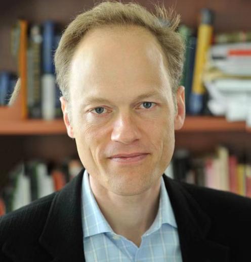 亲自赶赴中国考察后，美国学者再次抛出惊人言论，振聋发聩！ 他坦言，芯片出口管