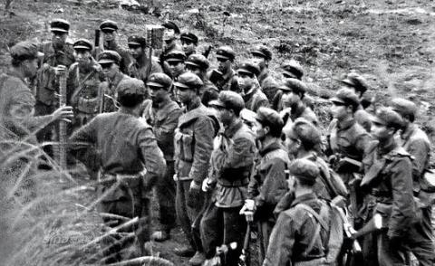 1979年，越南老百姓发现一个怪象：中国军队撤退时，为什么专炸水泥电线杆？ 