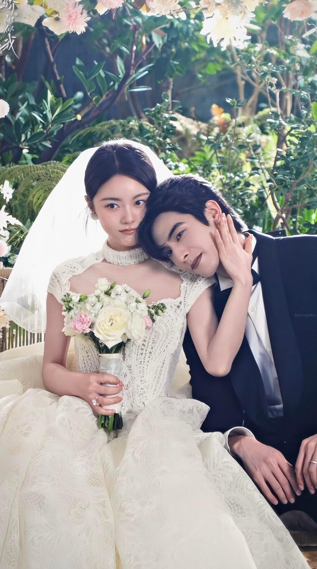 内娱现偶婚纱照《骄阳似我》《许我耀眼》《爱你》婚纱照都很绝了！大家最喜欢哪部现