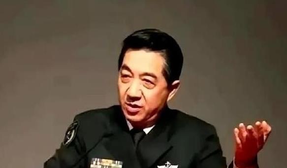谢谢你张召忠！你真是伟大的预言家！2015年你就说过：“美国啥也不干，让东方大国