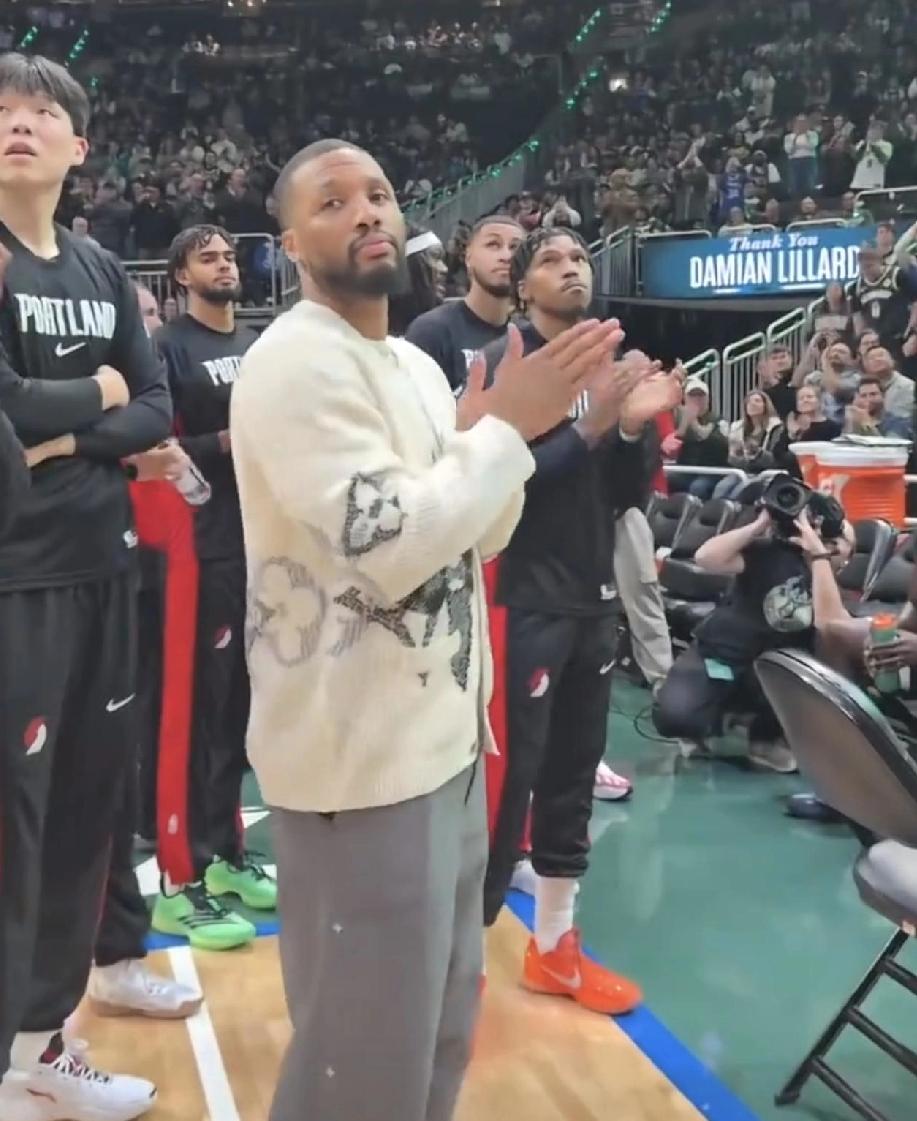 今天开拓者对阵雄鹿的NBA比赛，我发现杨瀚森在一个很严重的问题，不是脚步太慢