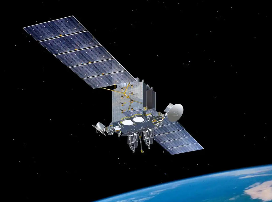 【中国为何要加速建设低轨卫星互联网？】 今天（2026年9月17日）早上8时32分，在海南商业航天发