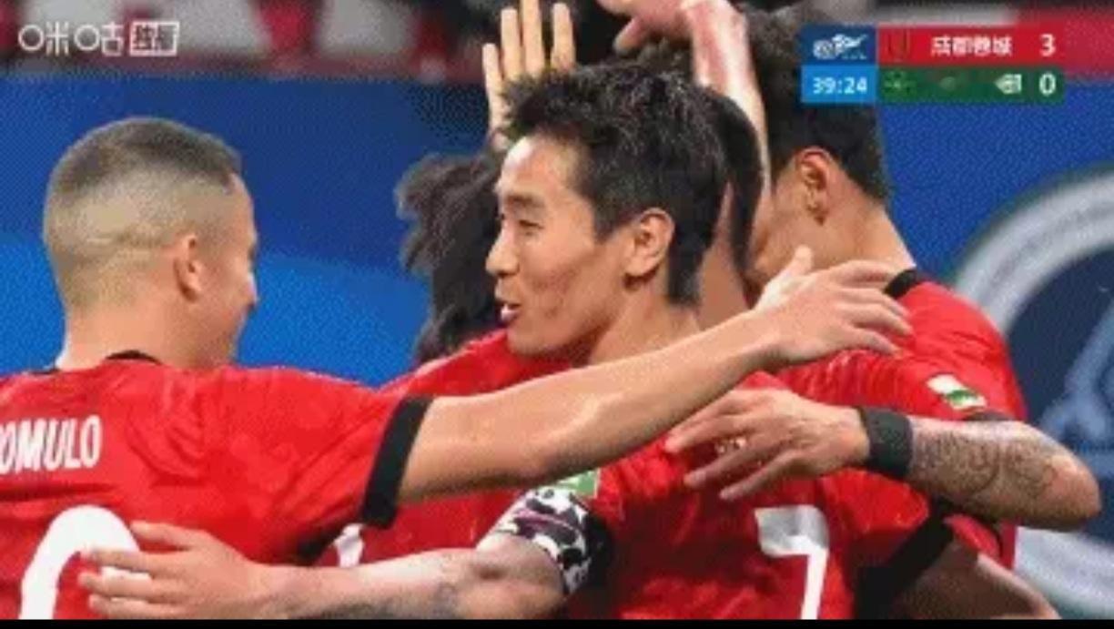韦世豪推射还有！花了！花了！浙江被打3：0！花了！蓉城多点开花！浙江防不胜防！