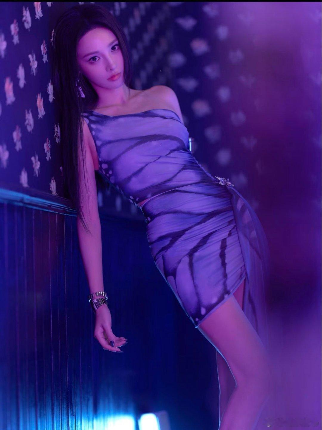 许嵩诚不欺我紫色真的好有韵味新晋妈咪这个彭小苒美成什么样了美爆了彭小苒彭小苒[