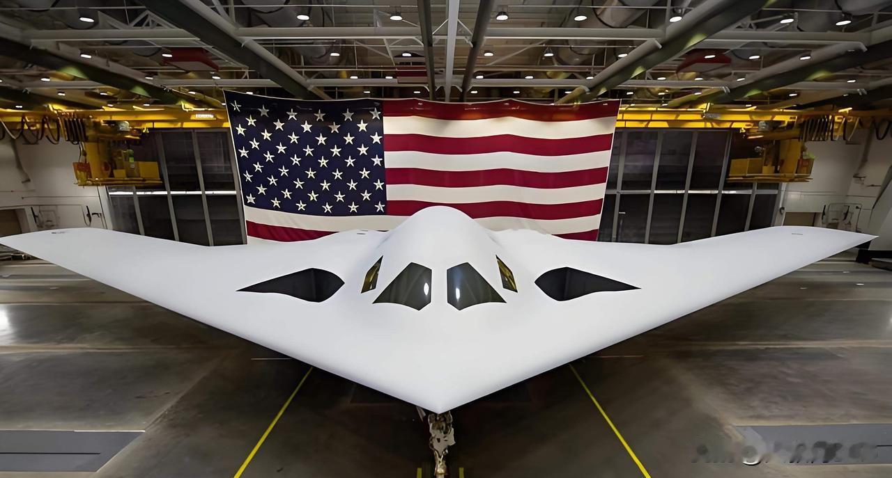 美国YF-23总师亲口认输：中国六代机已断层领先，F-47竟是F-35GX的翻版