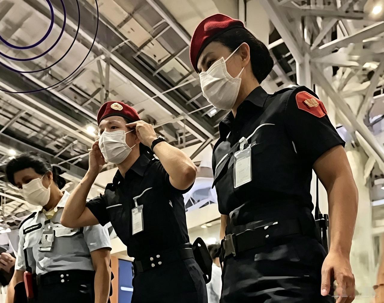 就在8月4日晚，泰国素万那普机场终于发声，就安保人员拉扯眼角一事公开道歉，并处罚