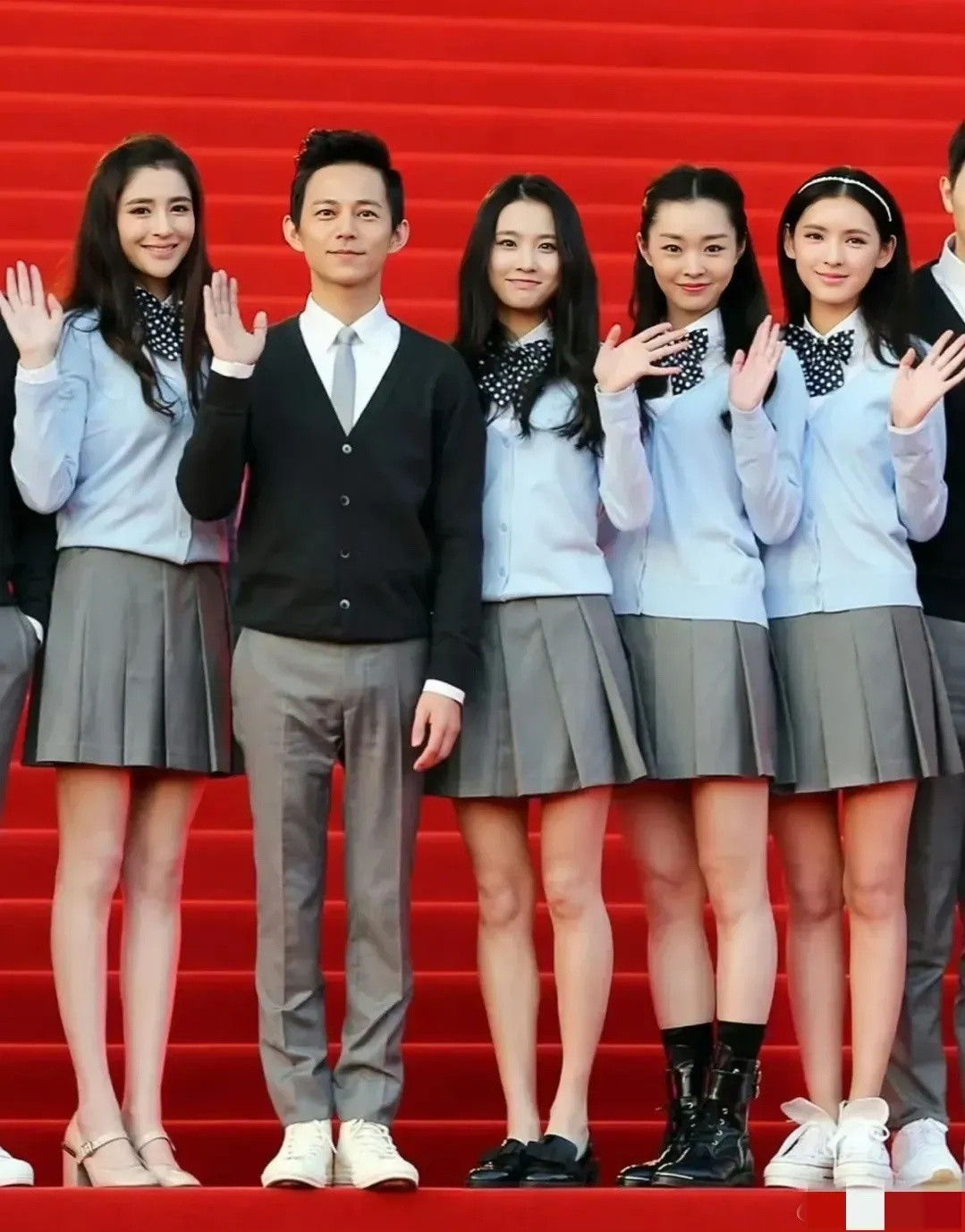 当年何老师导演的电影栀子花开中四位女演员，没想到现在最火的居然是宋轶！