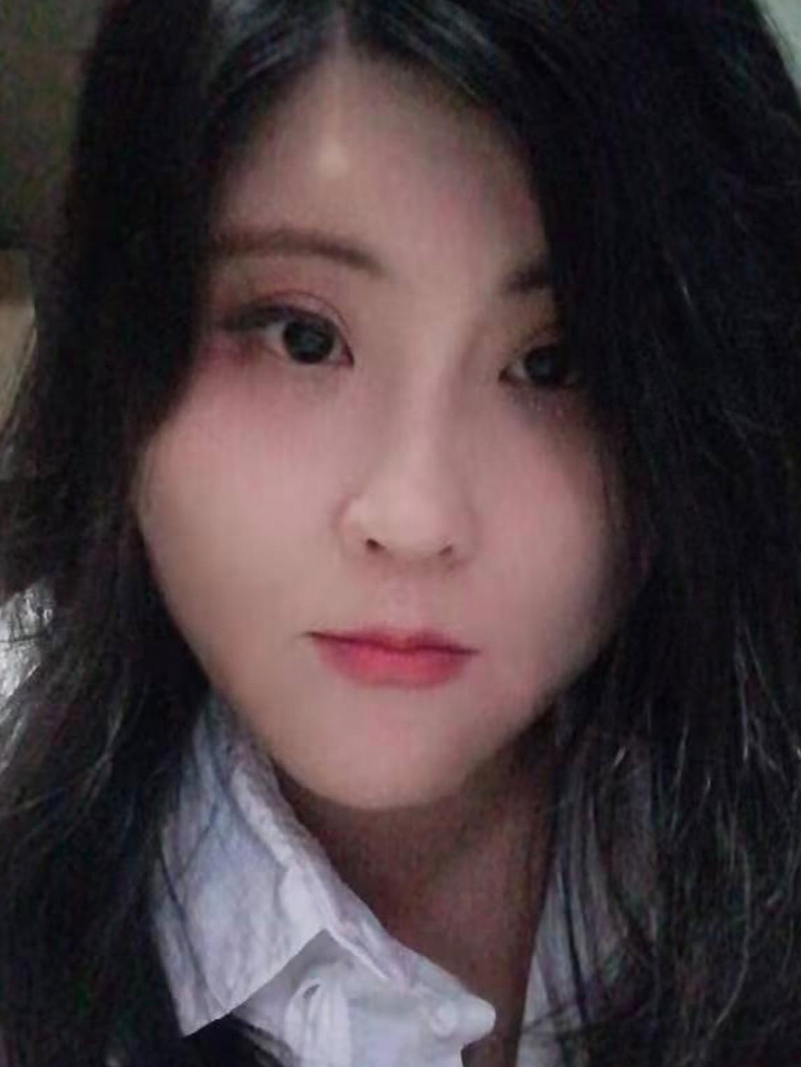 我表姐29了，一直相亲也没成她父母问我究竟是咋回事？我说她并不是想脱单，而是