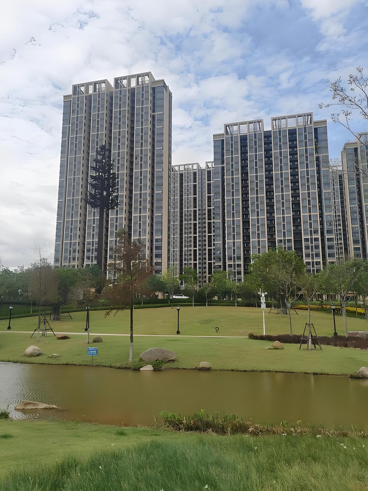 网友要求：西湖边的松木厂社区评价一下？你说的应该是松木场社区（西湖区北山街道，