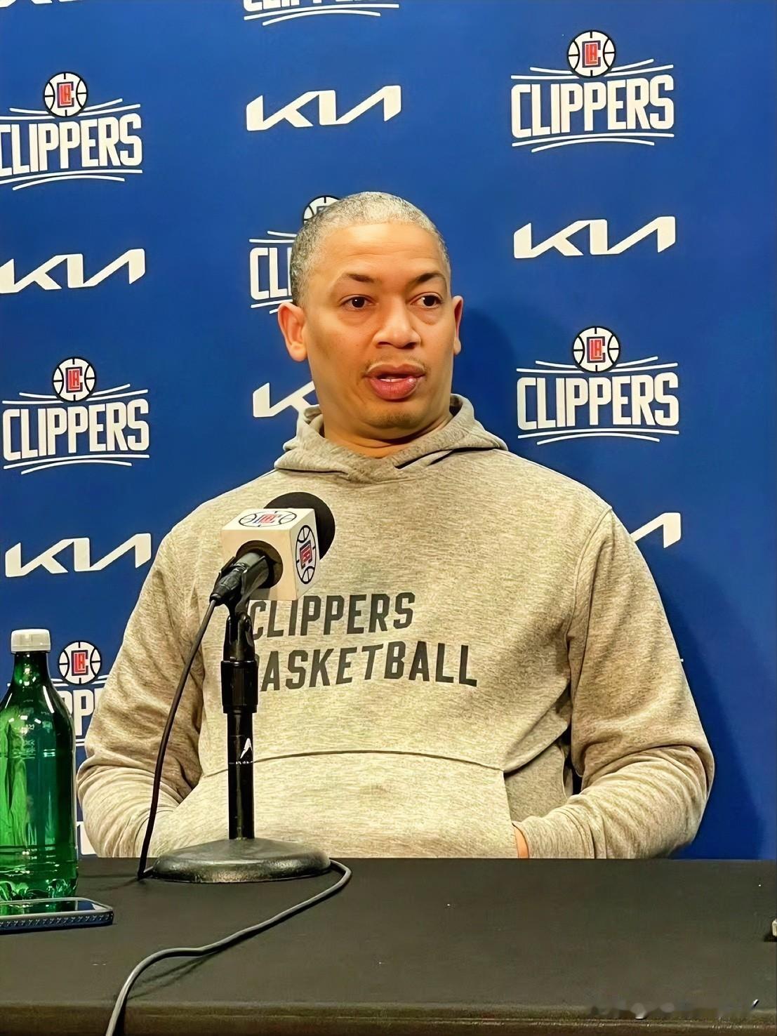 巴图姆呀，真是没法说你了，你说你都37岁了，怎么说话一点不给主教练留面子呢