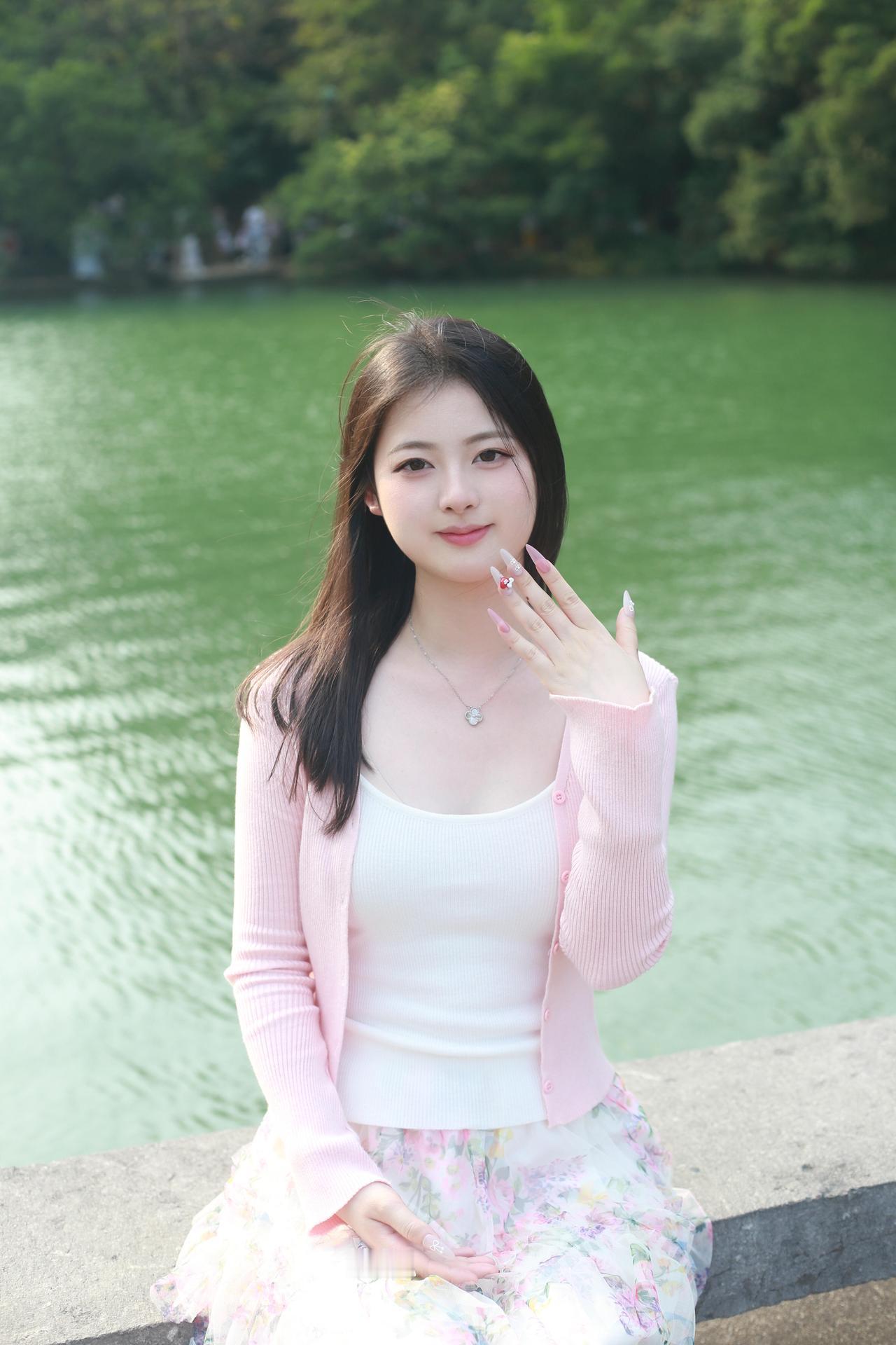 被阳光吻过的夏天🍃和湖光一起拍美照