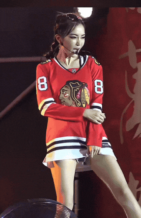 谢金燕51岁状态惊人：脖子无纹，身材似少女