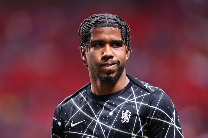 巴西媒体NTVASCAÍNOS曼联有意签下安德桑托斯——他在切尔西备受好评，但并