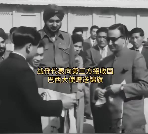 1954年，55名被俘的志愿军战士，选择独自前往中立国巴西。他们放弃了回到中国大