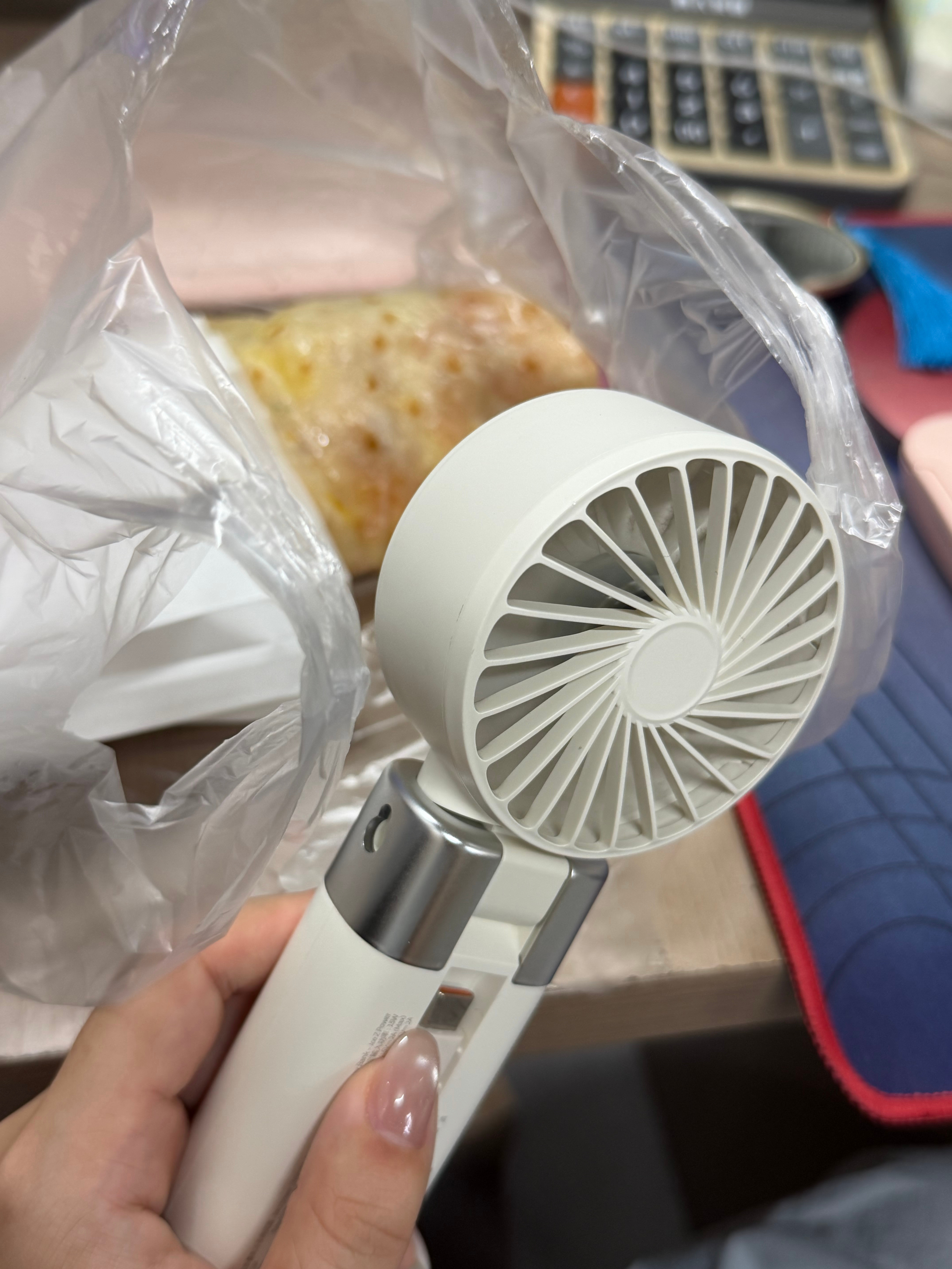 每天都要哄自己上班