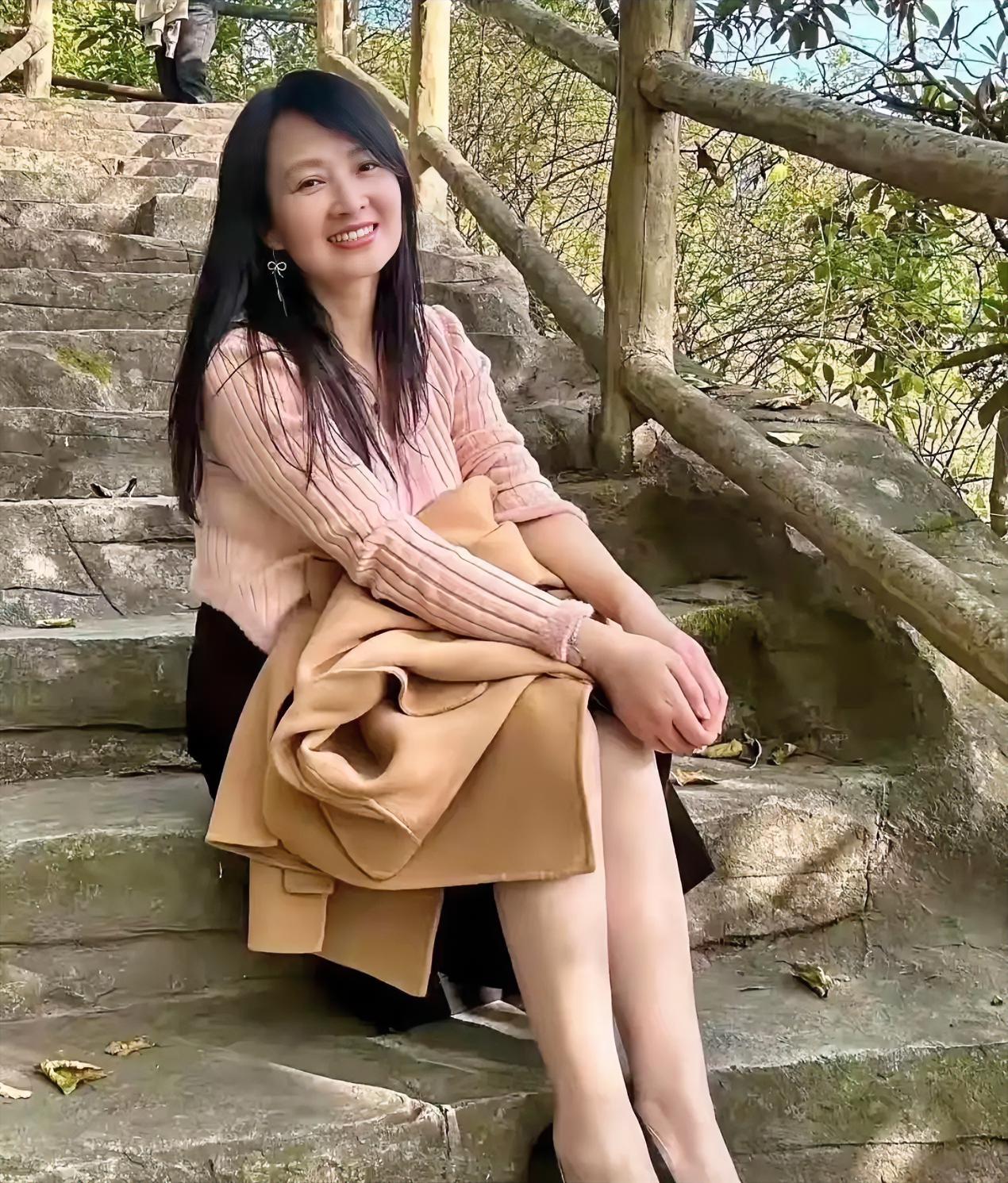 夫妻之间差几岁合适？1.男大一，好夫妻2.女大一，抱金鸡3.男大三，保三餐