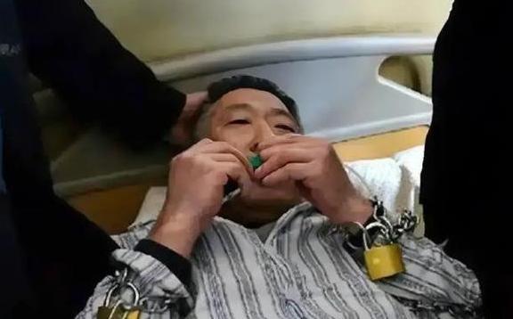 2015年，在京煤集团总医院霸占病床3年的“钉子户”，被法院强制腾退床位，可当法