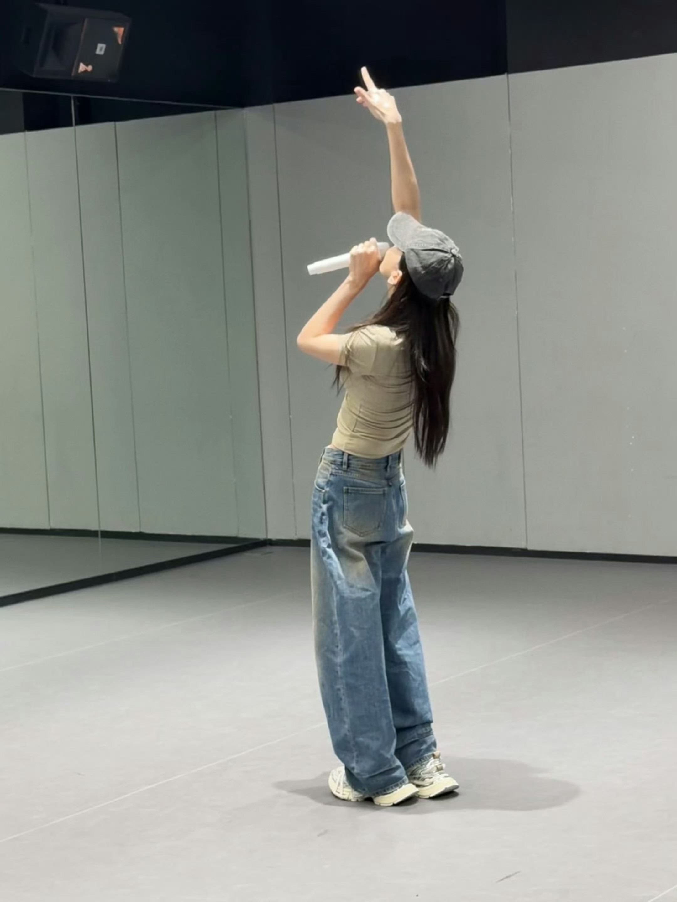 于文文yww于文文边界世界巡回演唱会yww全球首张粉丝原创应援曲专辑属于于