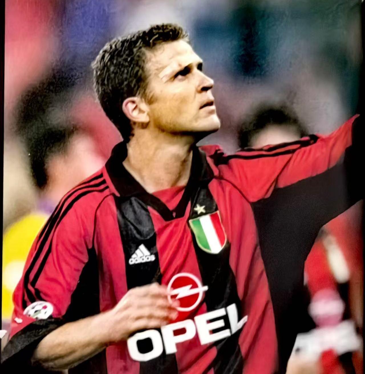 25/26米兰主力PK98/99米兰主力，到底差在哪？普利西奇VS比埃霍夫（胜