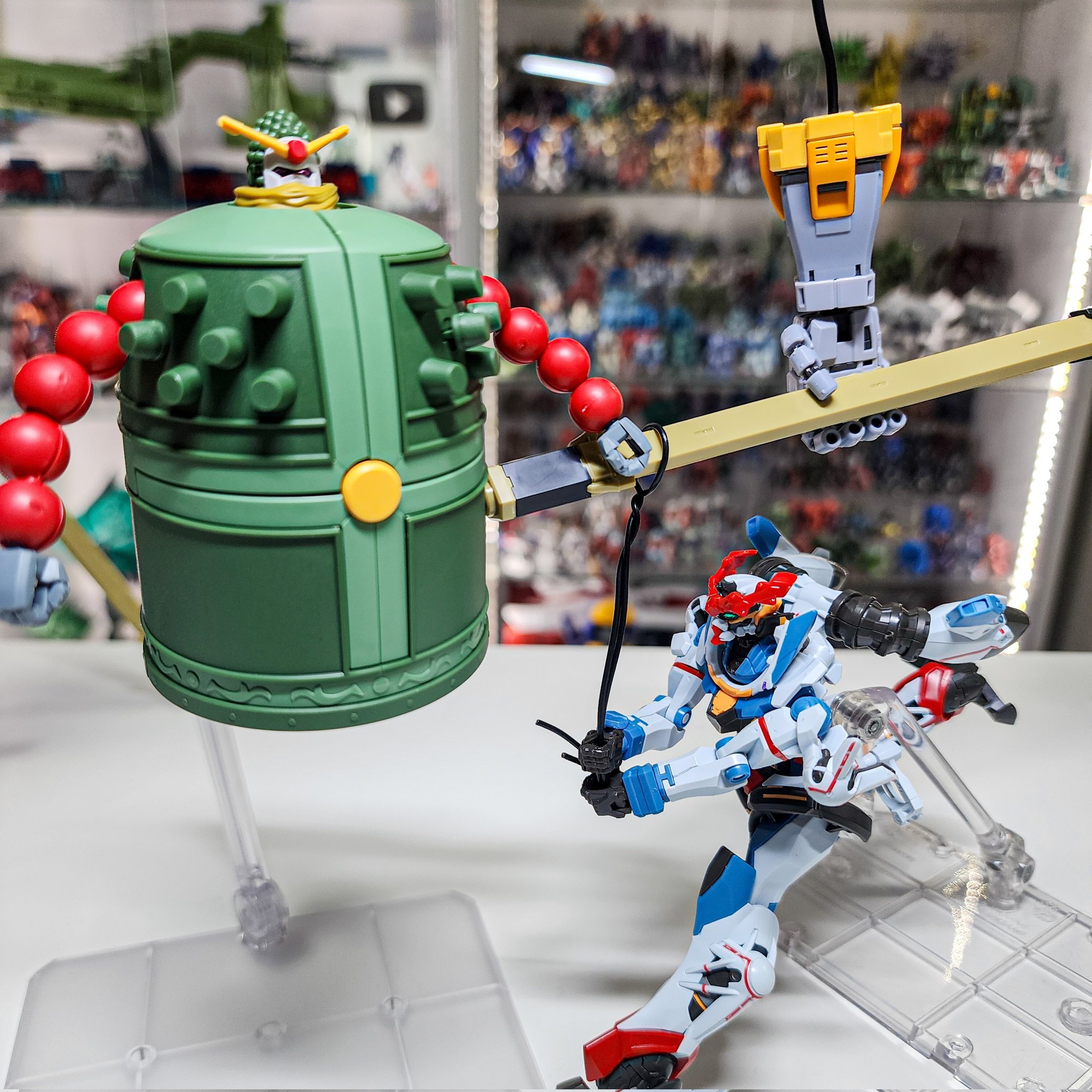 笑死，敲钟高达模型