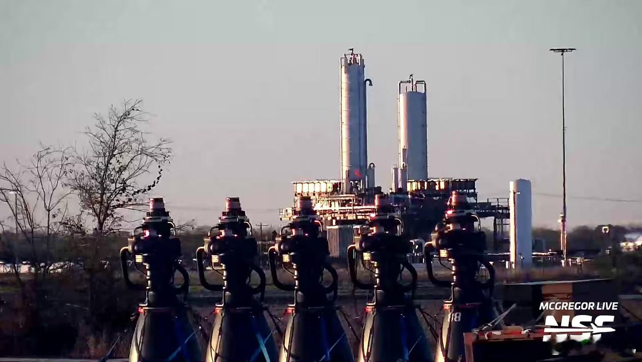 spacex最新的5台R3，编号已经来到SN88。