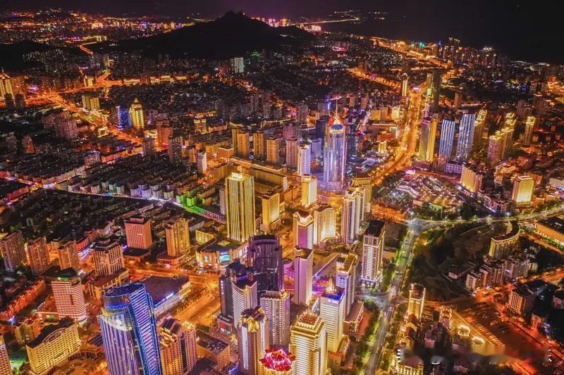 青岛楼市的那些房东对青岛房价没有太大的信心，这也是属于正常的情况。青岛楼市从2