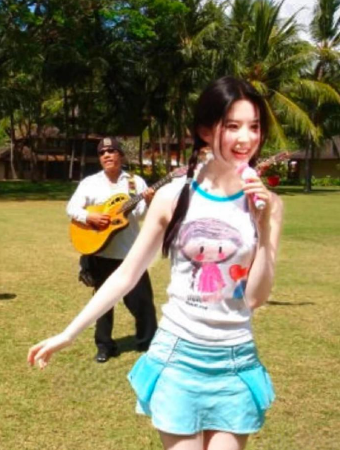 菲姐heroicrendezvous古早款上衣​​​