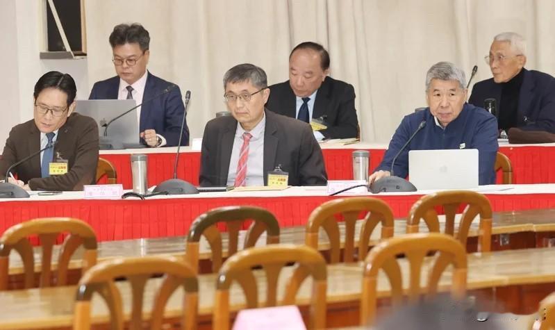 弹劾赖清德公听会爆口角张亚中怒轰王义川“讲国语”立院全院委员会今天（15