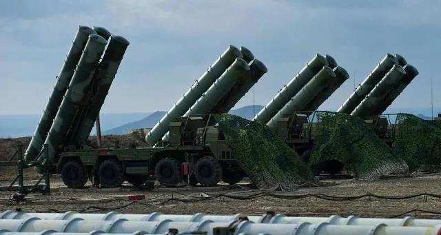 印度击落8枚巴基斯坦导弹。印度声称其部署的S-400防空系统在5月8日晚击落8