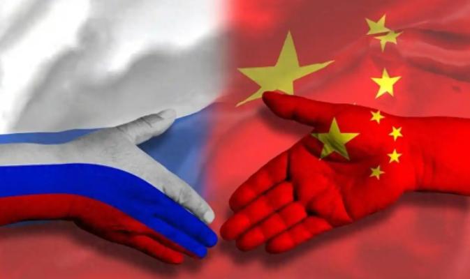 俄罗斯也不希望中国超过美国吗？其实跟美国比起来，俄罗斯更怕中国崛起，因为他们担心