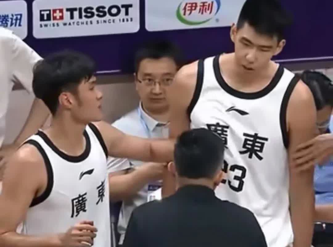 如果连徐昕都不忍了，那说明真的该转会了，不然就是第二个张明池，杜峰执教广东队以来