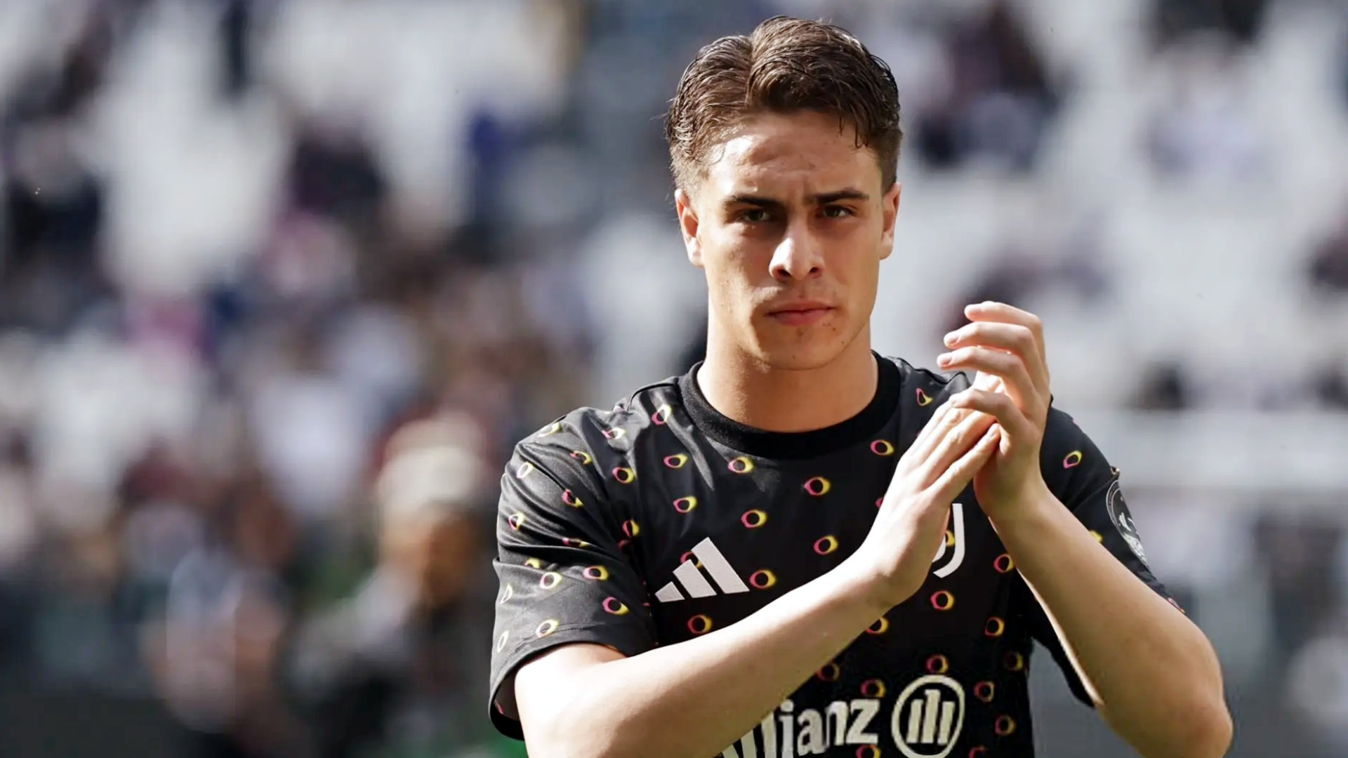 英媒报道，尤文图斯与伊尔迪兹的续约谈判陷入僵局，阿森纳与热刺都十分看好他。伊尔