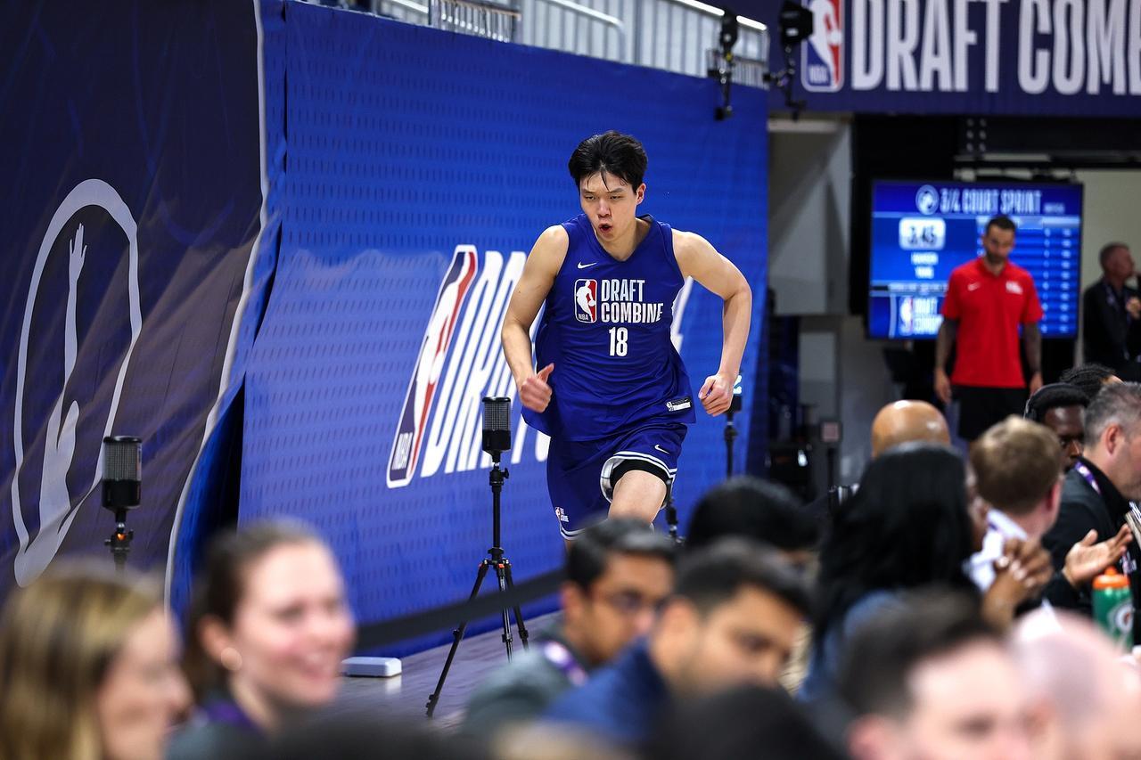 ESPN模拟选秀：杨瀚森41顺位被勇士选走！从确定参加选秀以来，所有的媒体模