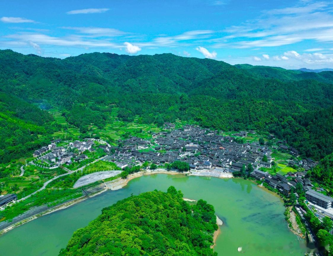 村子在反弓背上，却800年来人才辈出村子在反弓背上，八百年来却人才辈出《地理五诀