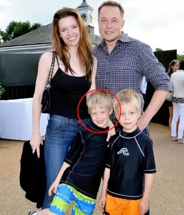 加州州长纽森真是哪壶不开提哪壶，最近马斯克和加州州长纽森直接在网上开撕，事闹得挺