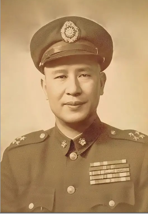 1949年，“小诸葛”白崇禧向蒋介石献策：反正打不过解放军，不如集中全部兵力，南