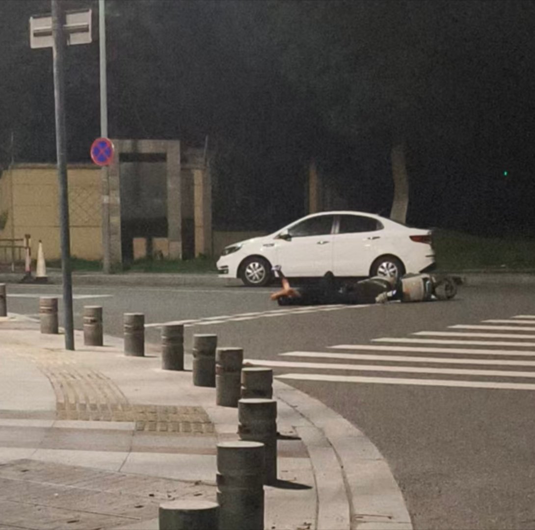 卧操