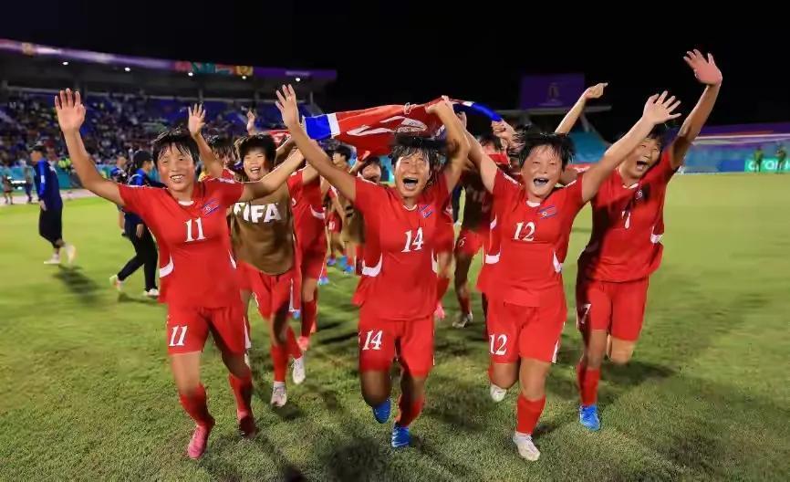 朝鲜U17女足世界杯夺冠！亚洲黄种人之光，亚洲足球闪耀世界之巅，朝鲜U17女足已