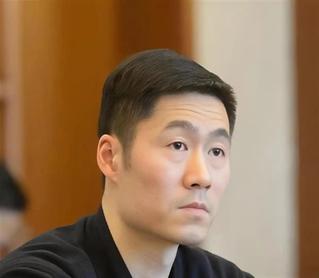 国乒亚运会名单出炉，所有人都说王励勤在破罐子破摔，梁靖崑，陈幸同，王艺迪三位