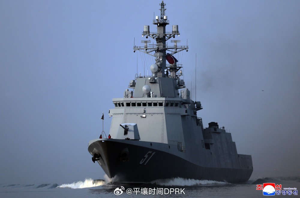 【“崔贤”号驱逐舰进行战略巡航导弹试射】朝中社平壤３月１１日电　对朝鲜人民军海军