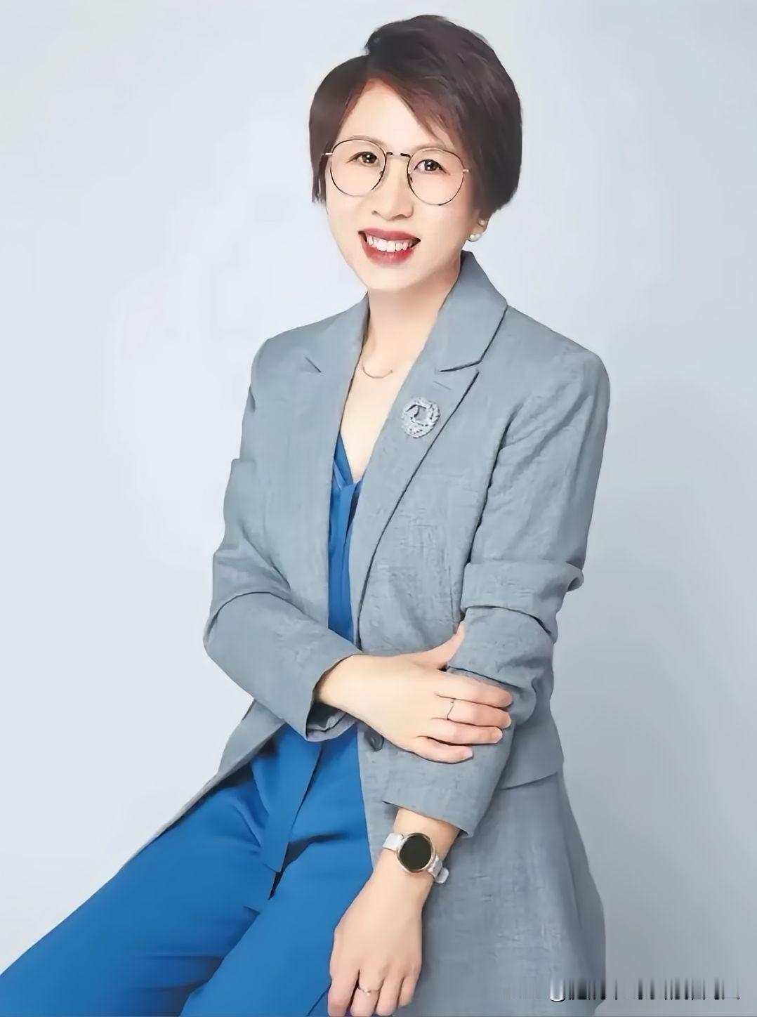 最近北大赵宏教授的舆论风波，突然就懂了董明珠那句“不用留洋的含金量还在上升”有多