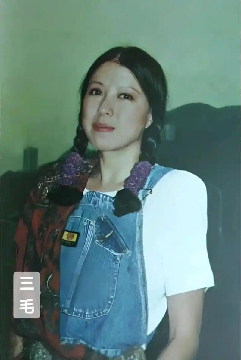 很喜欢李银河老师的这段话：“如果你喜欢一个异性，就直接告诉对方。”“如果你想