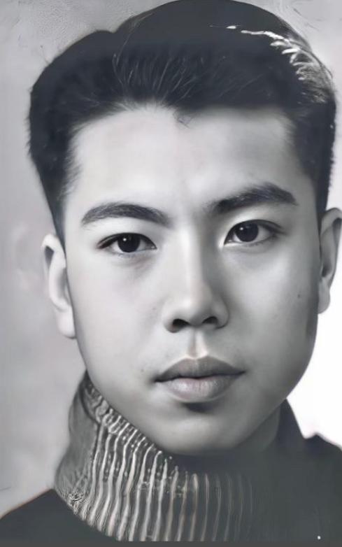 1949年8月，他不顾妻子反对，用刀划开刚出生3天女儿的后背。看着女儿奄奄一息，