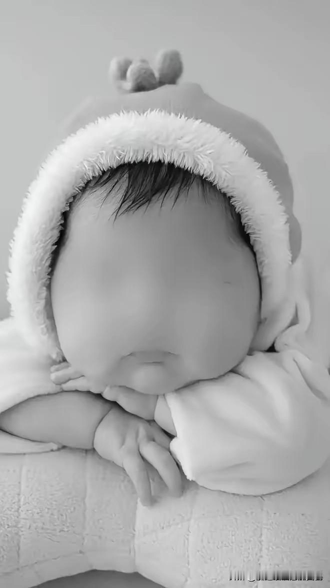 丧尽天良！浙江杭州，一女子生下女儿，花18800元请了月嫂，孩子刚满23天，晚上