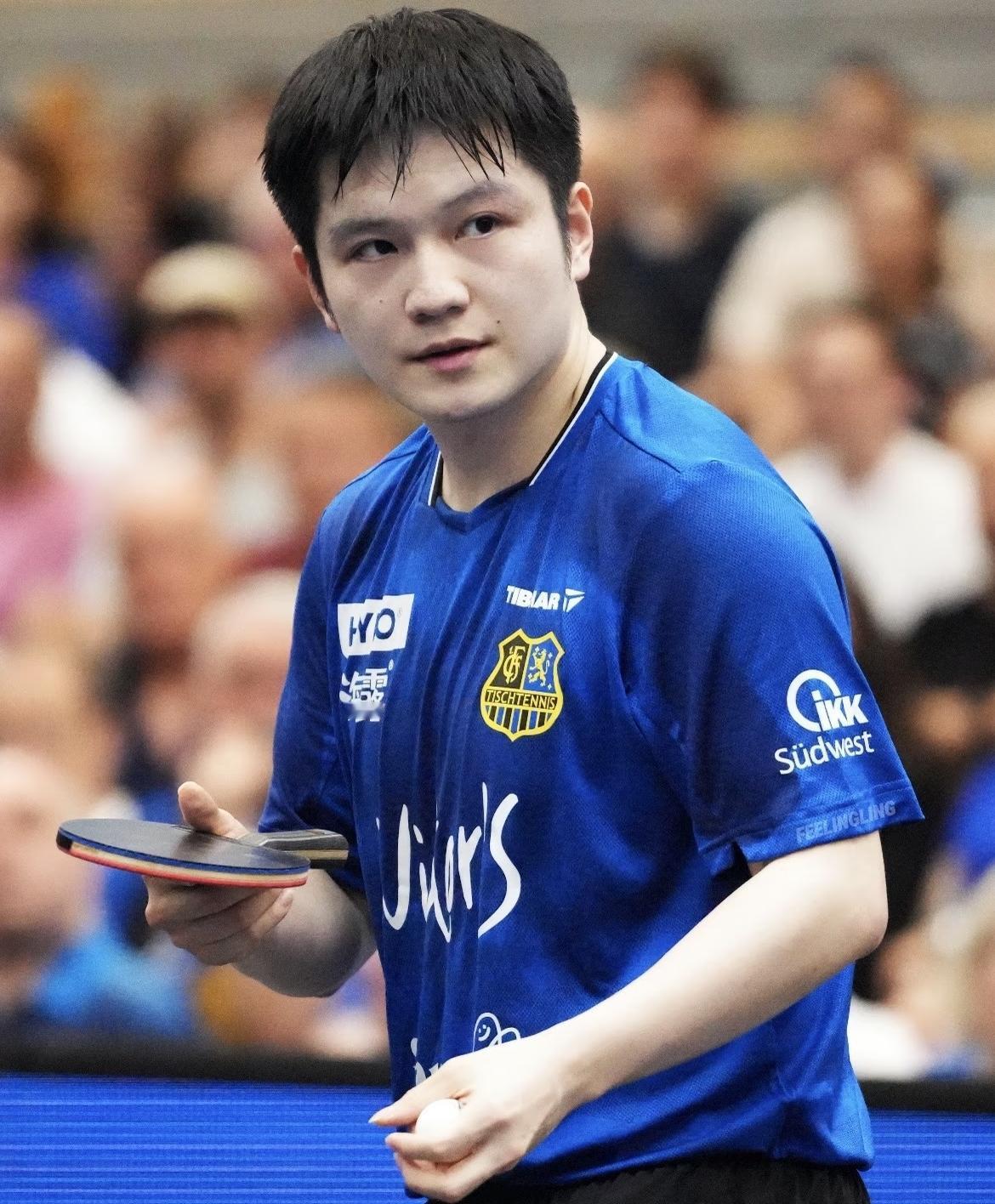 还真被网友说中了有网友之前说樊振东有可能之后都不会参加国际比赛。如果